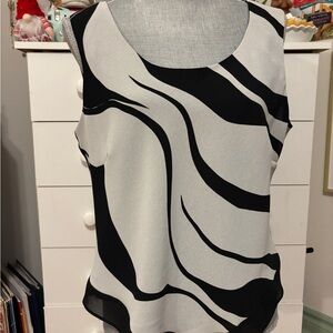 R&M Richards Black and White Swirl Tank Top